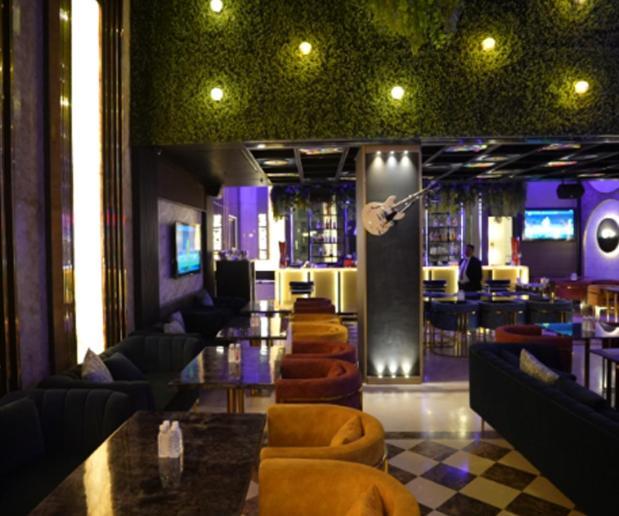 The Galgotias Hotel Gurugram Gurgáon Kültér fotó